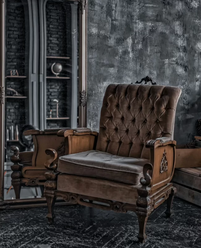 Antique furniture buyers UK – Victorian antique sofa